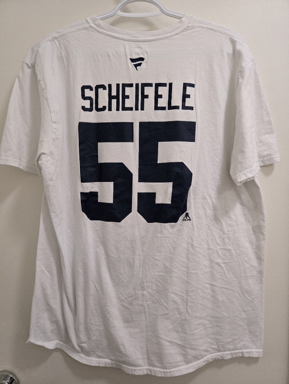 Mens Winnipeg Jets TShirt - Picture 2 of 3